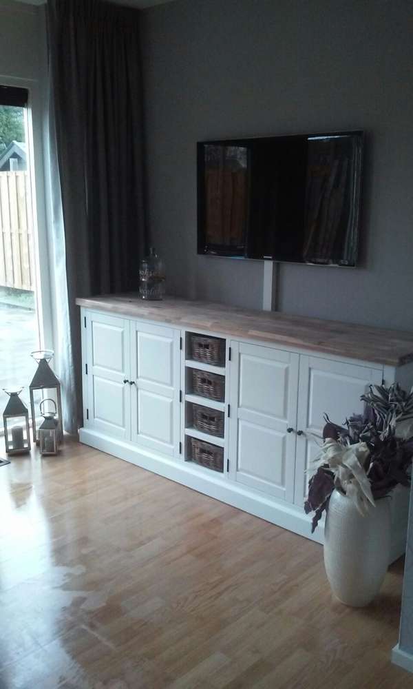 Landelijk dressoir wit, met manden