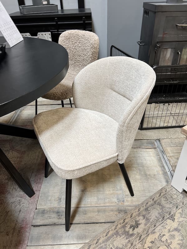 Landelijk stoeltje met ribstof