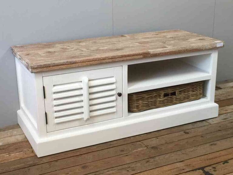 Landelijk TV-meubel met shutters